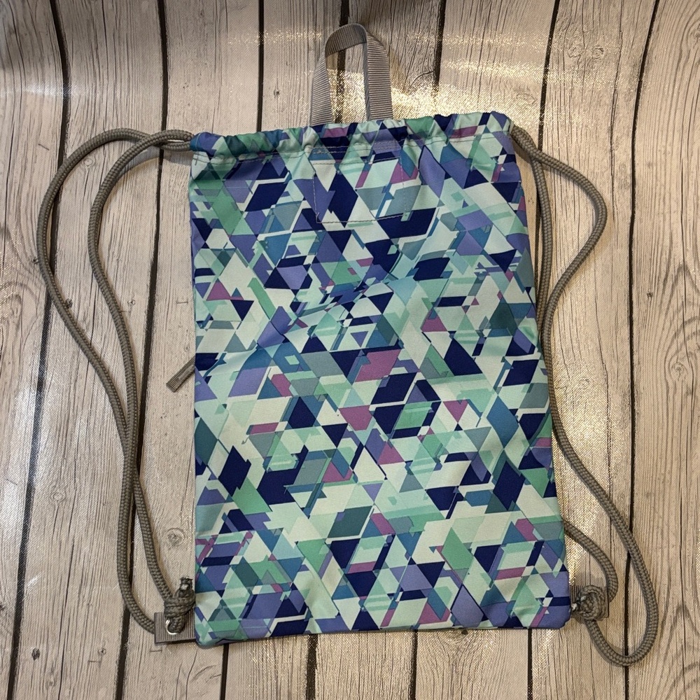L.L. Bean Geometric Drawstring Pack in Teal, Navy & Lavender - Picture 3 of 4